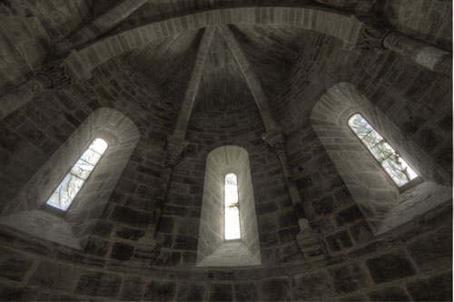 Abside de tres paños en la cabecera de la iglesia de Juarros